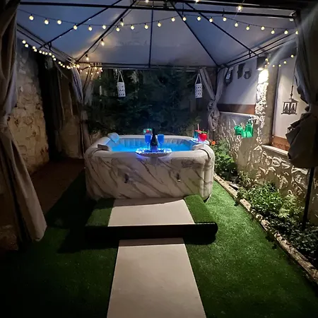 Villa Heraklia Sea View Jacuzzi